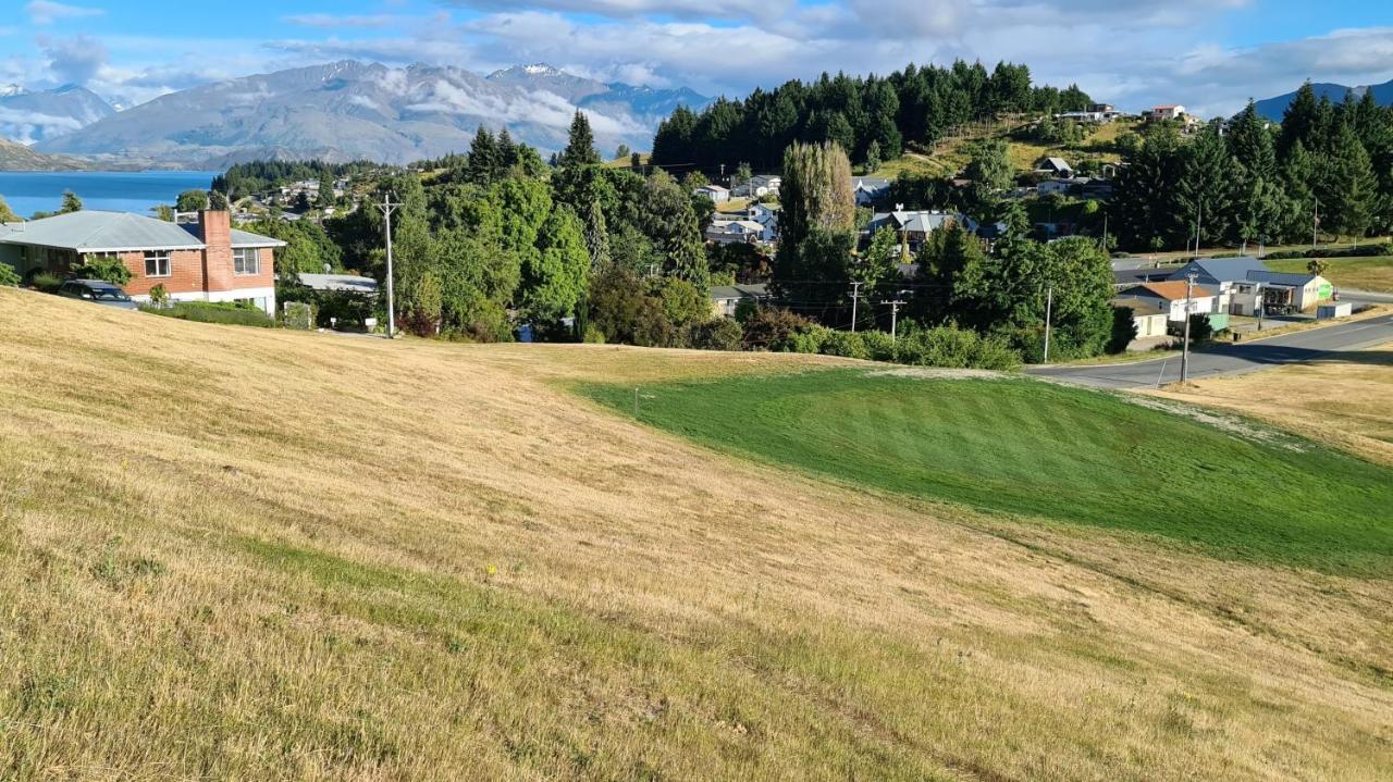 Kowhai Apartment - Private Opposite Golf Course Central Wanaka Exterior photo